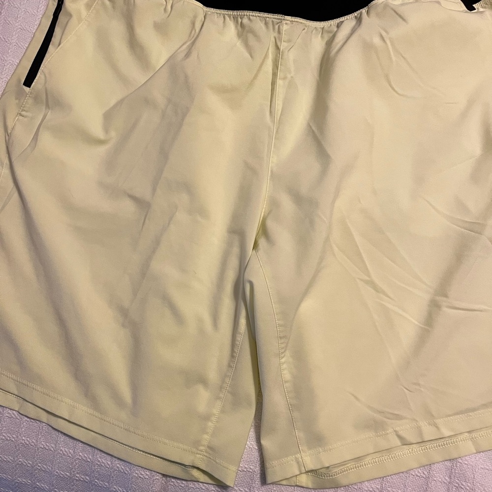 Men's neon yellow athletic short